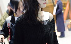 写真黑毛衣,简约而不简单